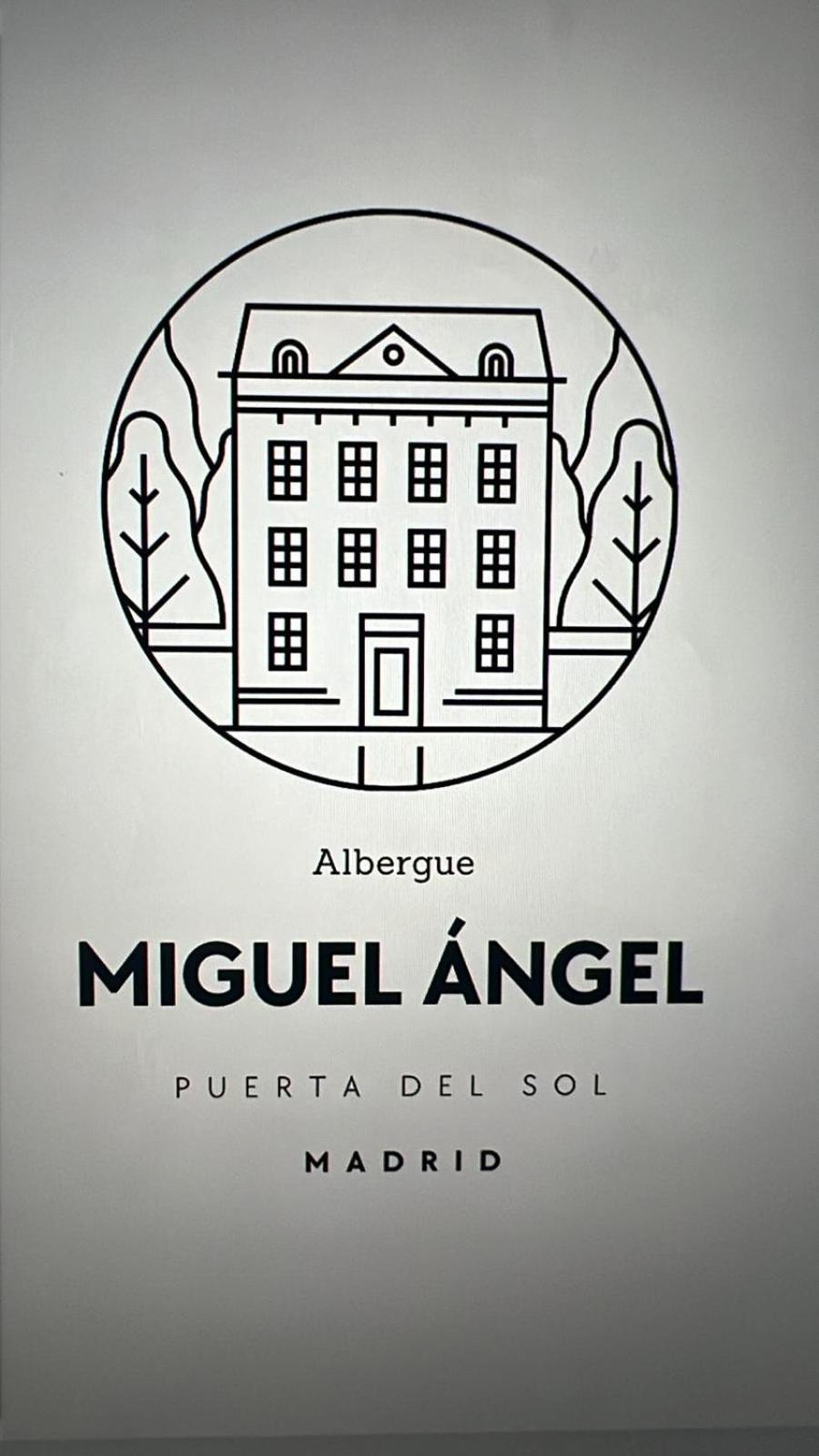 Albergue Miguel Angel Madrid Exteriör bild