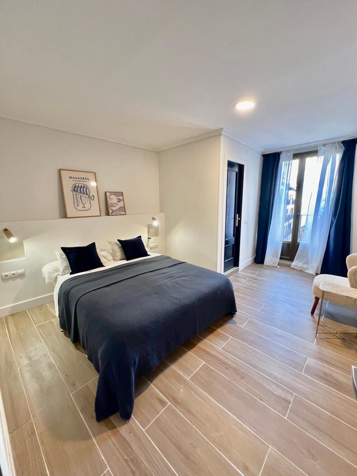 Albergue Miguel Angel Madrid Exteriör bild
